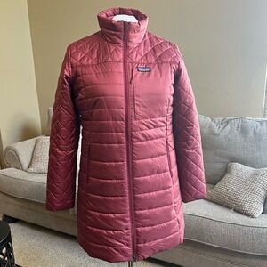 Patagonia Nano Puff women’s long jacket, size Large, brick red